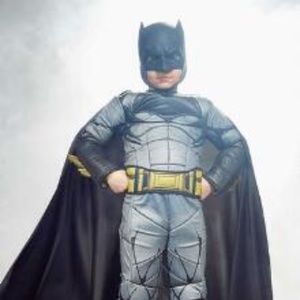 Batman halloween costume. Kids size 8-10